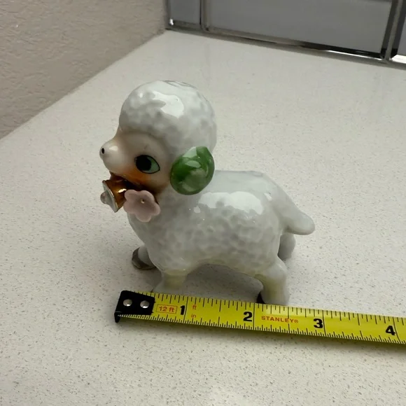 Vintage Glossy Ceramic Lamb Figurine Easter 1950s Springtime Decor Made in Japan - Picture 15 of 17